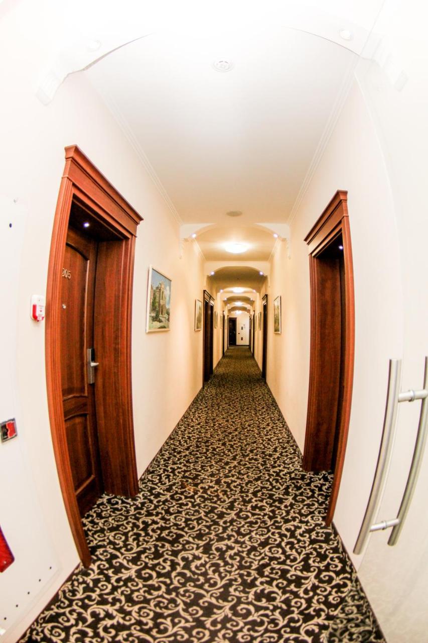 Hotel 52 Odessa Exterior foto